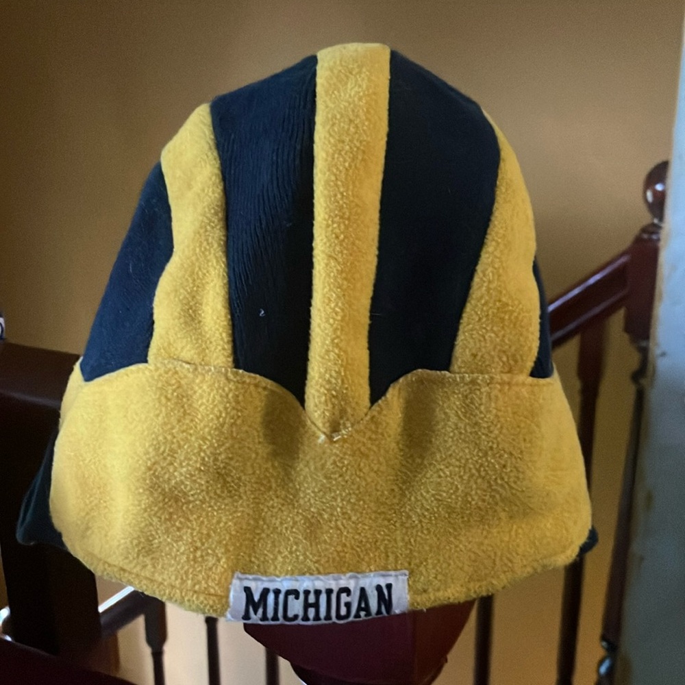 Michigan wolverines collectible boys OSFA hat